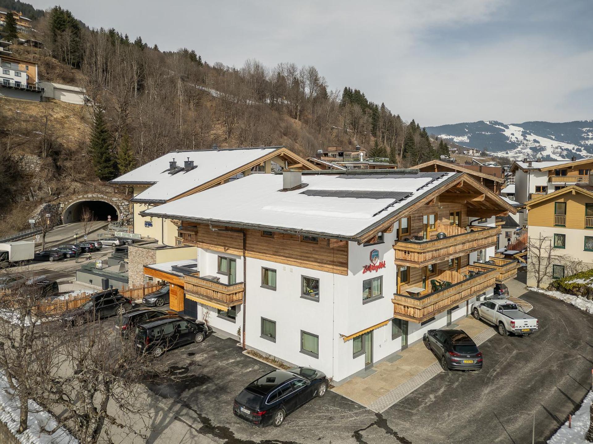 Apartment Zwoelferkogelblick Saalbach-Hinterglemm